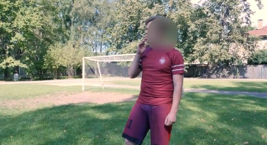 'Otrs grāvis': Latvijas futbola izlases spēlētājs atklāj komandas iekšējās kārtības noteikumus