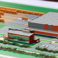 Мэр: россияне возобновят строительство вагоностроительного завода в Елгаве
