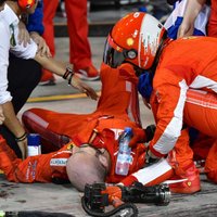 Raikonena savainotajam 'Ferrari' mehāniķim izdarīta kājas operācija