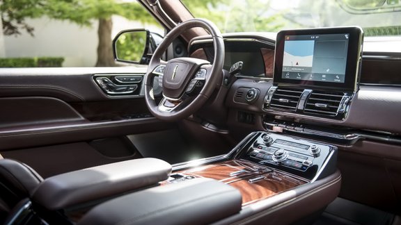 Lincoln Navigator Extended