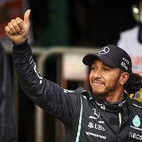 Hamiltons uzvar Sanpaulu 'Grand Prix' sprinta kvalifikācijā