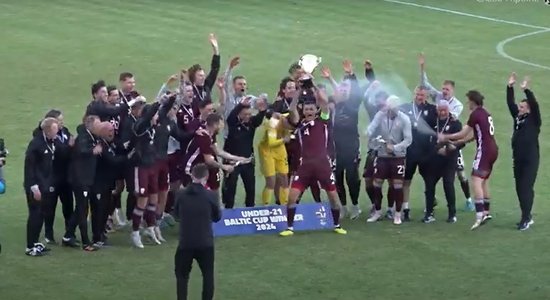 Latvijas U-21 futbolisti triumfē Baltijas kausa izcīņā
