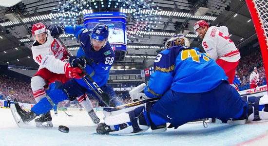 Pasaules hokeja čempionāts: "Izdzīvošanas" spēli aizvada arī poļi un kazahi. Teksta tiešraide