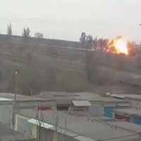 Video: Armijas kontrolpunktā pie Mariupoles nogrand sprādziens