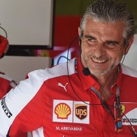 'Ferrari' F-1 komandu atstāj tas vadītājs Arrivabene
