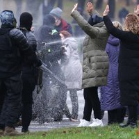 'Par ko nogalinājāt Romu?' Minskā protesti un aizturēšanas