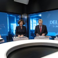 Огонь по беженцам, интеграция через снос памятника и супермен Борданс: 10 самых ярких цитат политиков на Delfi TV
