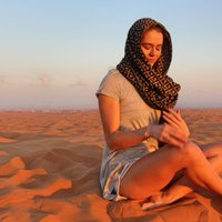 Skaisti foto: Sibillas Šlēgelmilhas piedzīvojumi Arābu Emirātos