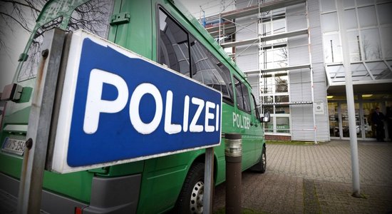 Германия: гражданин Латвии угрожал охраннику оружием