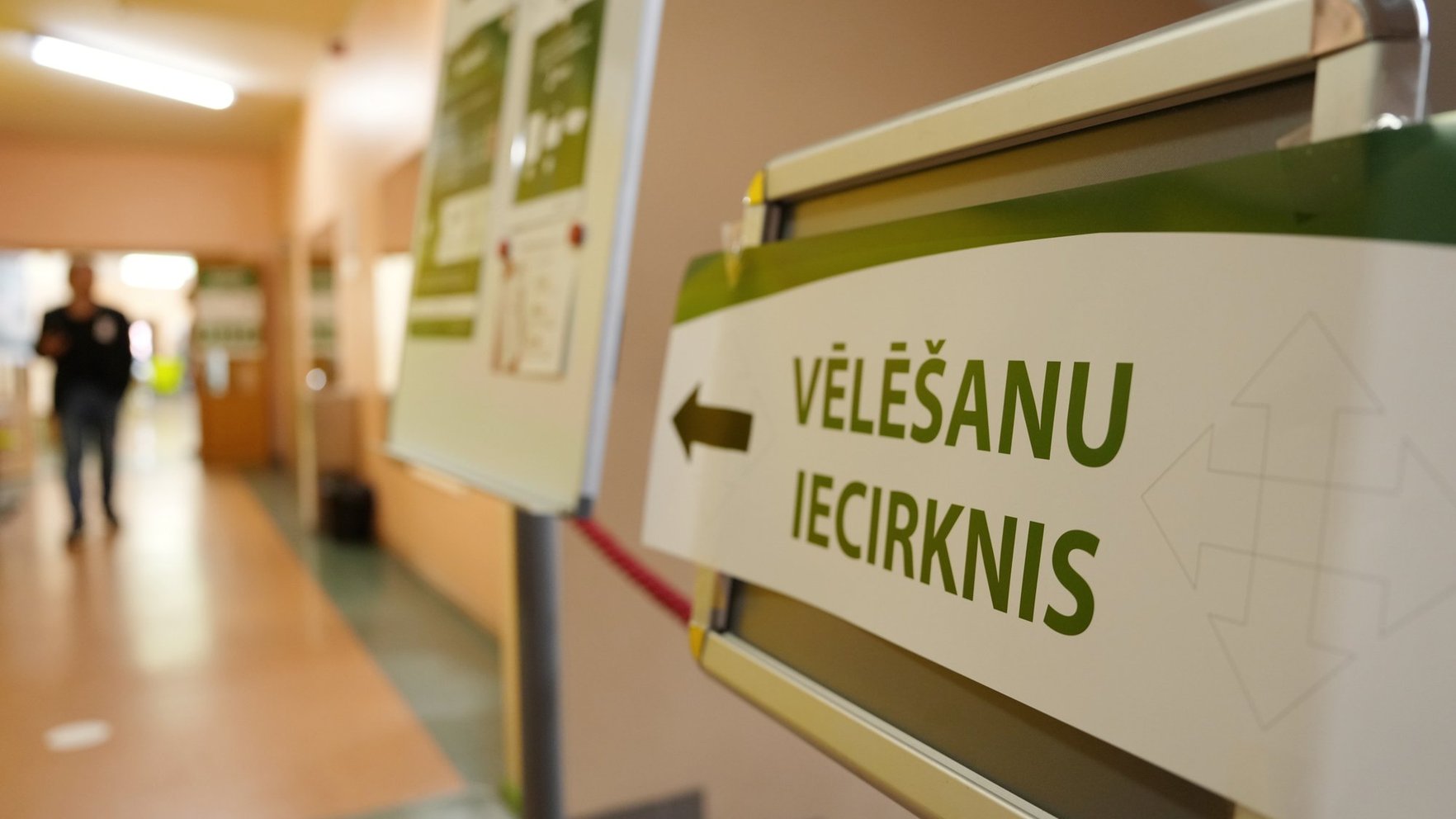 Vīrietim par nobalsošanu vēlēšanās cita vietā piemēro probācijas uzraudzību