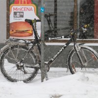 Rīgā aiztur divus jau iepriekš tiesātus velosipēdu zagļus