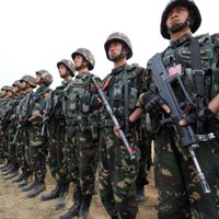 Ķīna draud, ka uz Honkongu var nosūtīt armiju