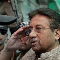 Spridzekļa dēļ Mušarafs tiesā neierodas