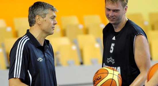 Grafs karjeru turpinās latviešiem bagātajā Igaunijas basketbola komandā 'Tarvas'