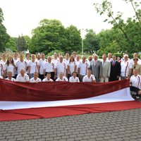 Из Риги в Лондон улетела первая делегация Латвии