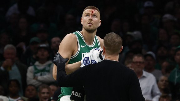 PorziÅÄ£is piecas Å”uves, Bostonas "Celtics" izcÄ«na vÄl vienu uzvaru "play-off"