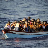 Migrantu laiva pie Mikonosa salas varētu liecināt par jaunu migrantu maršrutu Vidusjūrā