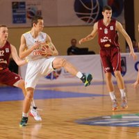 Video: Latvijas U-16 izlases basketbolistiem pirmais zaudējums EČ