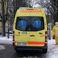 Foto: Ebola, aizsargtērpi, panika – Latvijas mediķi mācās ļaunākajam