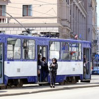 'Reģistrējiet biežāk' – pašvaldība oponē studentu lūgumam pēc lētākas Rīgas transporta biļetes