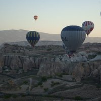 В Турции упали три воздушных шара с иностранными туристами