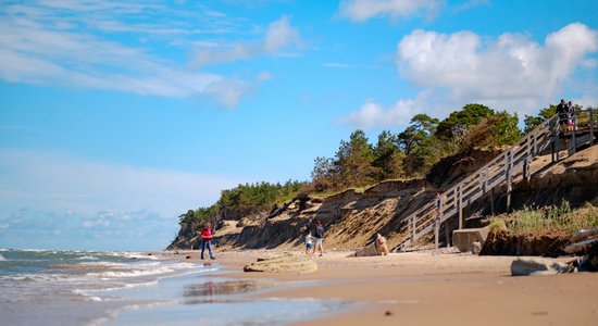 10 tīrākās Latvijas pludmales, kur doties šovasar