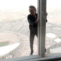 Человек-паук покорил самое высокое здание Катара