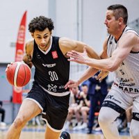 "VEF Rīga" un "Liepāja" izcīna panākumus apvienotās basketbola līgas cīņās