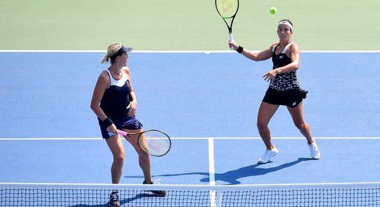 Sevastova neiekļūst 'US Open' pusfinālā dubultspēlēs