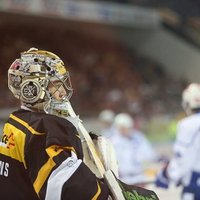 Merzļikina un Ķēniņa komandas gūst panākumus Šveices hokeja čempionāta spēlēs