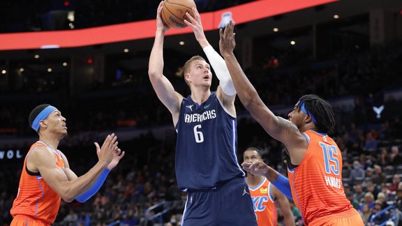 Kristaps Porziņģis, Mavericks, Thunder