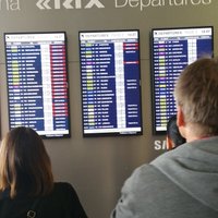 Sociālajos tīklos ceļotāji sašutuši par garajām rindām lidostā 'Rīga'
