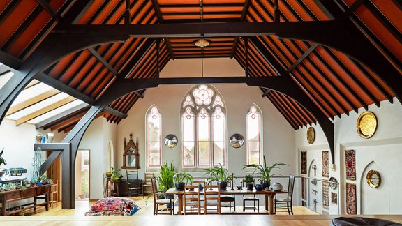 Former chapel turned into home - 1