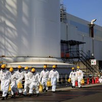Япония решила сбросить в океан воду с аварийной АЭС "Фукусима-1"