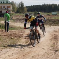 Foto: 'Vivus.lv' MTB maratona sezona sākas Ķeguma mototrasē