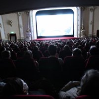 Filma 'Mans tēvs baņķieris' izraisījusi rekordlielu skatītāju interesi