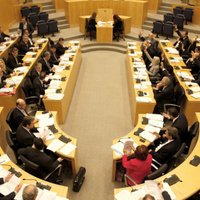 Парламент Кипра ушел на перерыв. Ждут вестей из Брюсселя