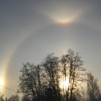 ФОТО: Очевидец в Латвии запечатлел уникальное явление - солнечное гало