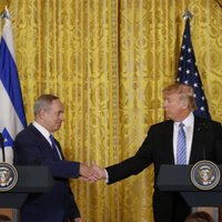 Трамп призвал Израиль притормозить строительство поселений