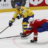Zviedrijas hokejisti pārbaudes spēlē pieveic Latvijas pretinieci Norvēģiju