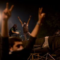 Turcijas protestētāji noraida premjera 'pēdējo brīdinājumu'