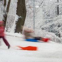 Nedēļas nogale būs nokrišņiem bagāta; pirmdien kļūs krietni vēsāks