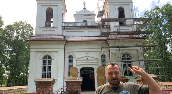 Renārs Kaupers, Kaspars Zemītis un citi mūziķi aicina atjaunot Kurmenes baznīcu