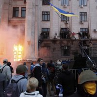 Sadursmes Odesā: Arodbiedrību ēkas ugunsgrēkā vairāk nekā 30 bojāgājušo