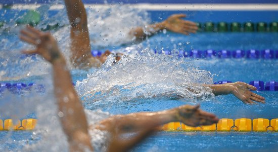 Latvijas peldētāji paliek pēdējie pasaules čempionāta 4x100 metru kombinētajā stafetē