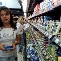 70% Krievijas iedzīvotāju atbalsta lēmumu par Rietumvalstu pārtikas produktu embargo
