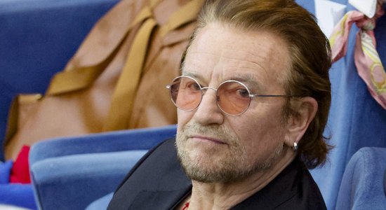 Bono tikai pusmūžā uzzina, ka viņa tēvam ir ārlaulības dēls