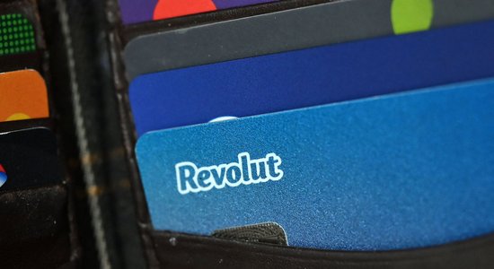 Все больше латвийцев доверяют Revolut как банку: остатки на счетах выросли на 99%, число сделок - на 40%