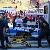 Traģēdija Kanzassitijā: apšaudē NFL čempiones 'Chiefs' svinībās nogalināts viens un ievainots 21 cilvēks