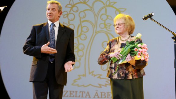 "Zelta ābele 2015". Balvu pasniegšana - 4